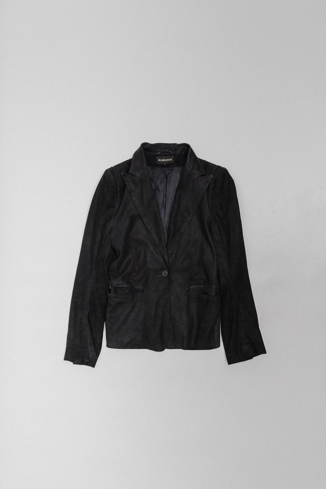 ANN DEMEULEMEESTER - Leather jacket with backpack straps