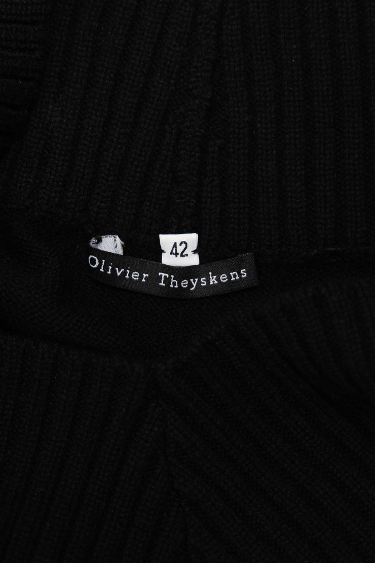 OLIVIER THEYSKENS - Sleeveless wool sweater (early 2000&