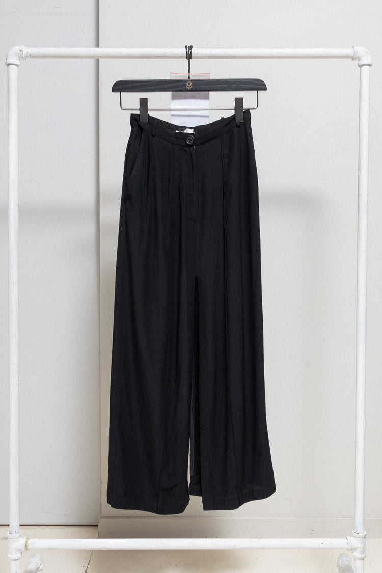 ANN DEMEULEMEESTER - Early 90's Long pocket skirt with front and