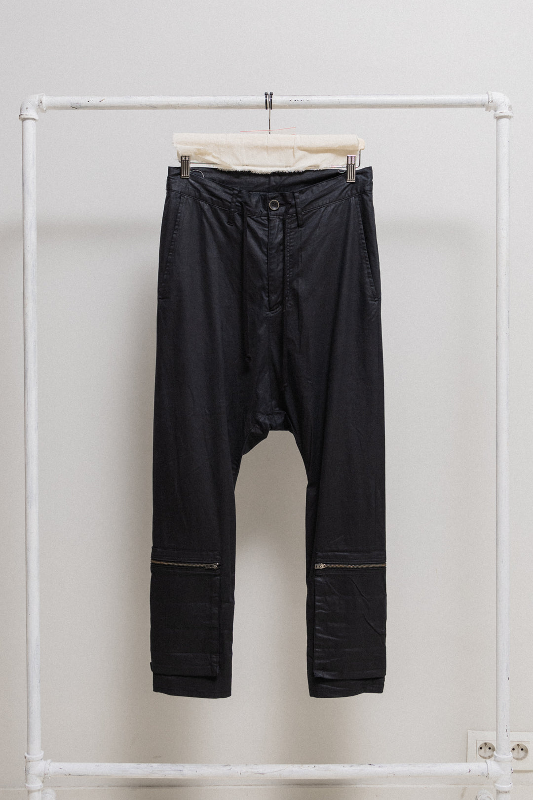 高質で安価 Packshot-1247_1080x.jpg?v= パンツ