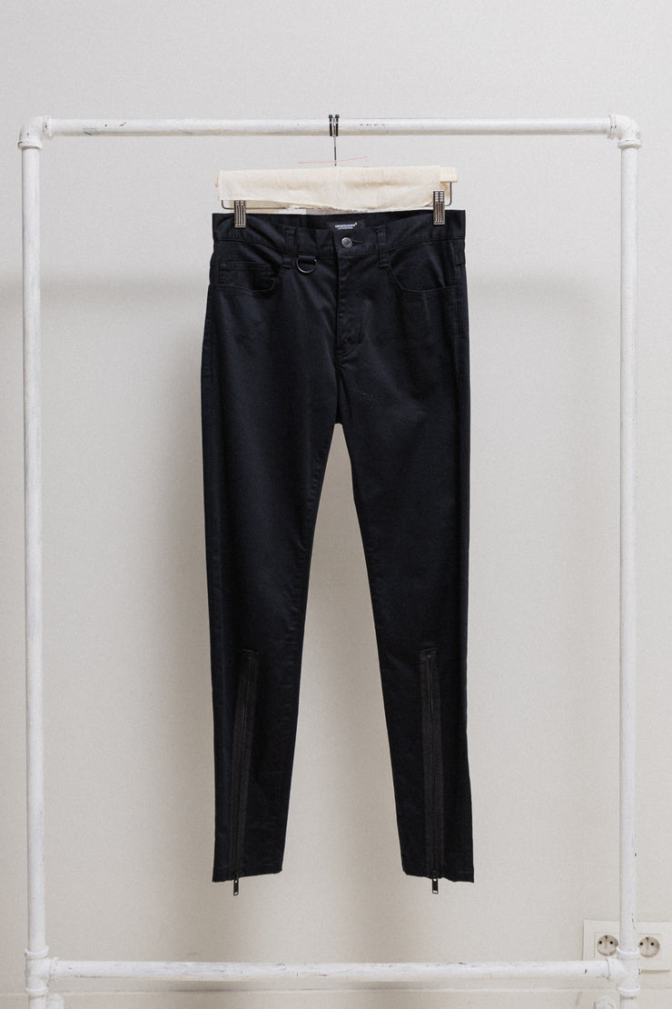 UNDERCOVER - SS19 “New Warrior” Slim cotton pants with leg zippers