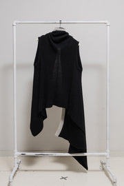 ANN DEMEULEMEESTER - Alpaca wool blend knitted asymmetric vest with contrasting trim