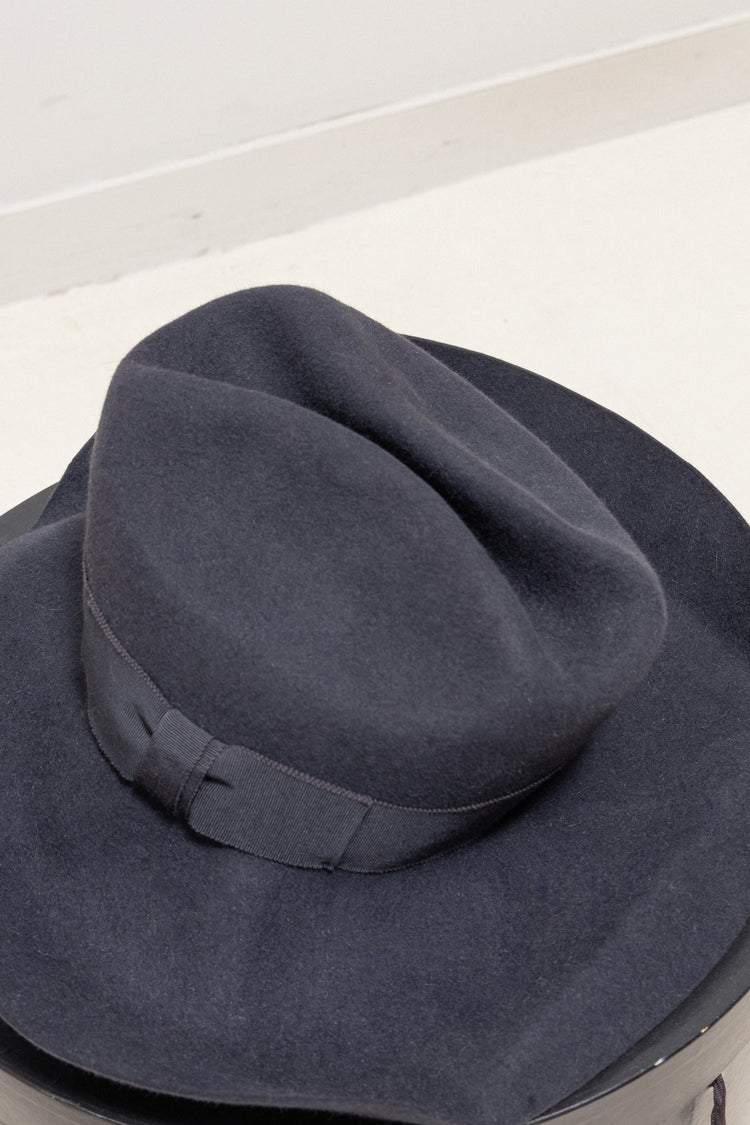 UNDERCOVER - FW97 « Leaf » Rabbit fur hat (runway) – L'OBSCUR
