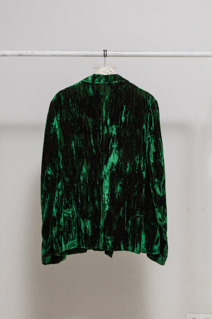 ANN DEMEULEMEESTER - FW17 Green velvet jacket with red iridescence (runway)