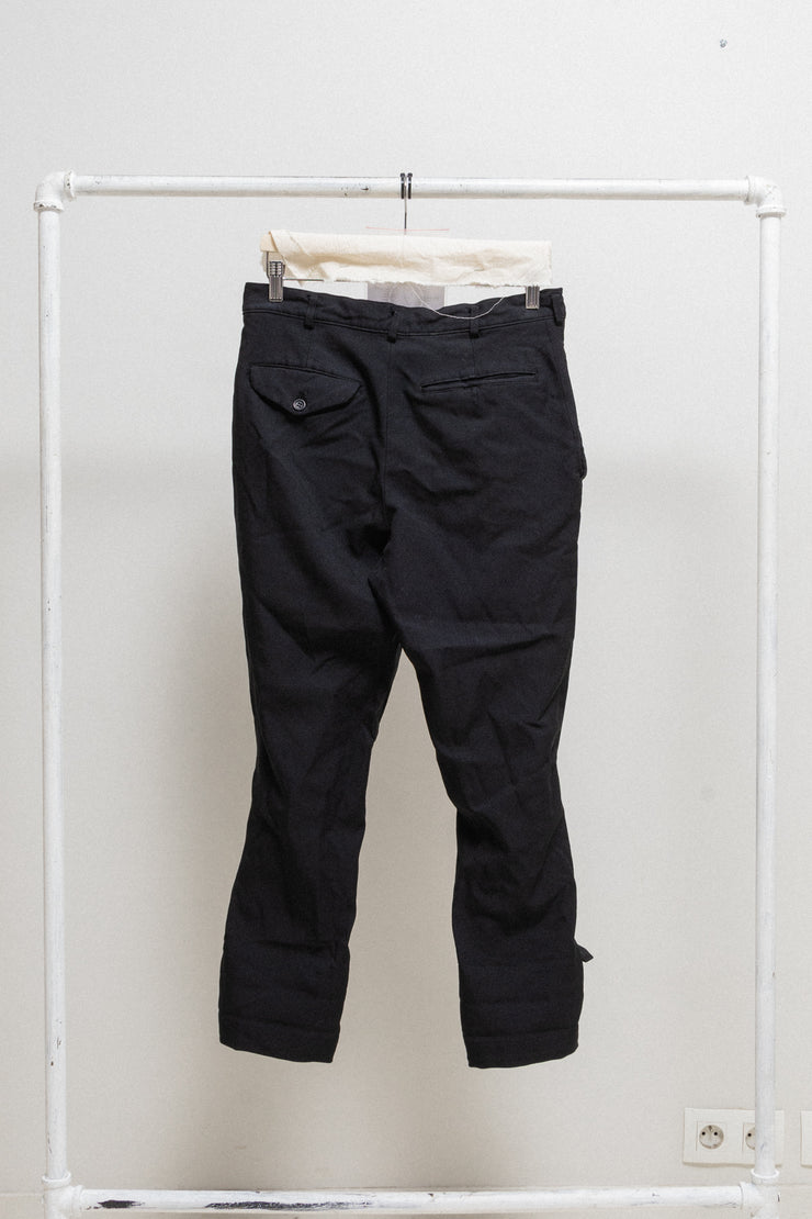 COMME DES GARCONS BLACK - Thick poly pants with leg straps