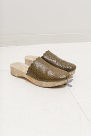 UNDERCOVER - SS05 "But Beautiful II" Crackled leather sandals with painted wooden sole (runway)