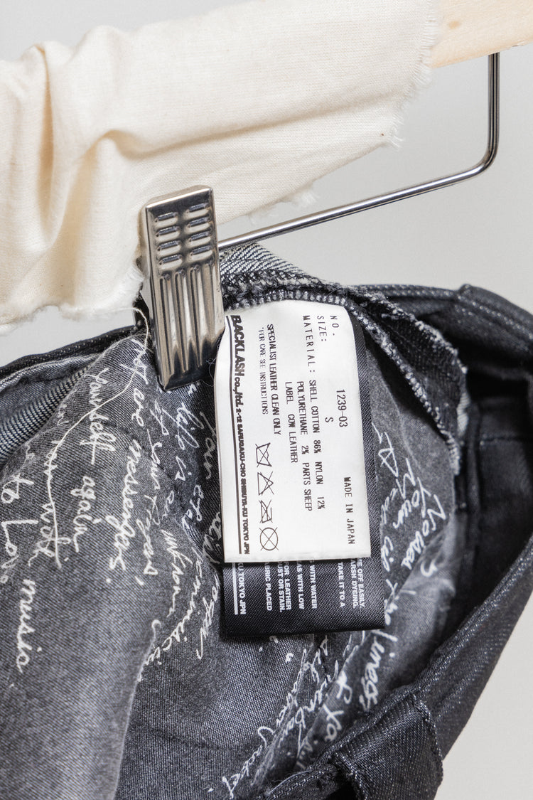 ISAMU KATAYAMA BACKLASH - Waxed cargo pants with zippers – L'OBSCUR