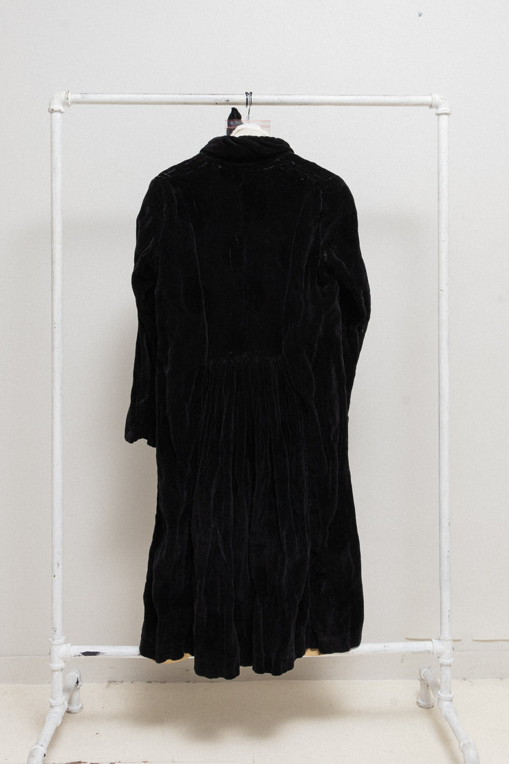 (Kountry Club) UMA WANG - Long pleated cotton velvet coat with spotted lining