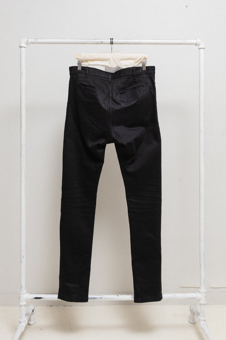 JULIUS 7 - Pre-Spring 2016 "Angels" 11.5oz denim with pleated knees