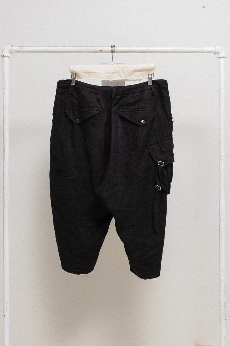 KMRII - Linen wide cargo shorts with buckles and goat skin details