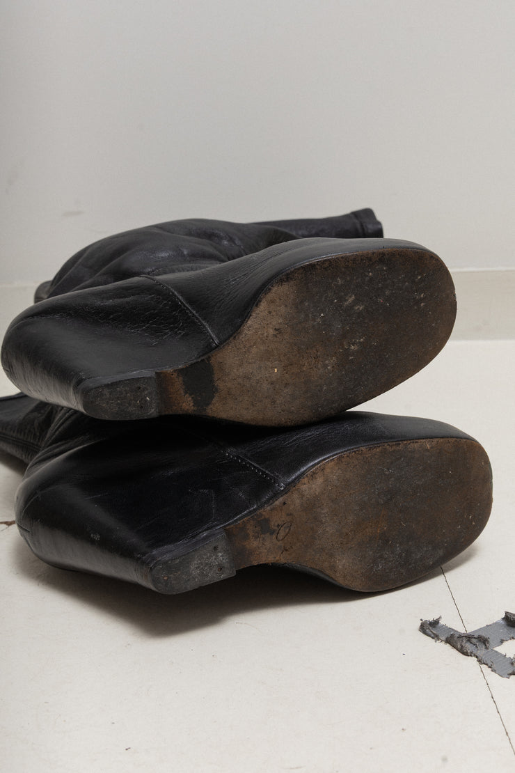 RICK OWENS - FW09 « CRUST » Leather wedge boots with triangular back volume (runway)
