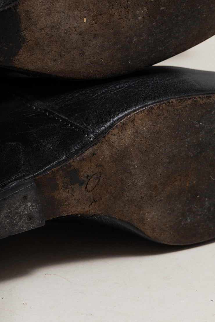 RICK OWENS - FW09 « CRUST » Leather wedge boots with triangular back volume (runway)
