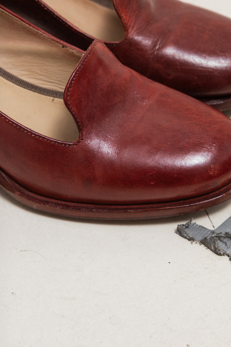 CHEREVICHKIOTVICHKI - Blood red leather pumps with curved heels