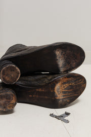 FREDERIK LIEDERLEY - Object dyed calf skin covered shoes with sculpted heels