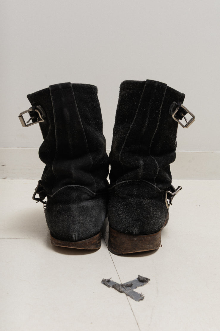 UNDERCOVER - FW04 « But Beautiful »  Suede engineer boots with monster teeth plate and deformed buckles (black)