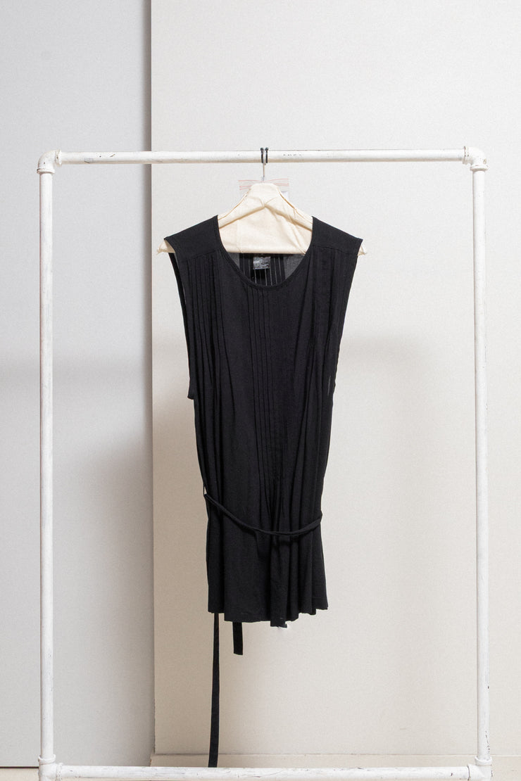 ANN DEMEULEMEESTER - Pleated rayon top with waist strap