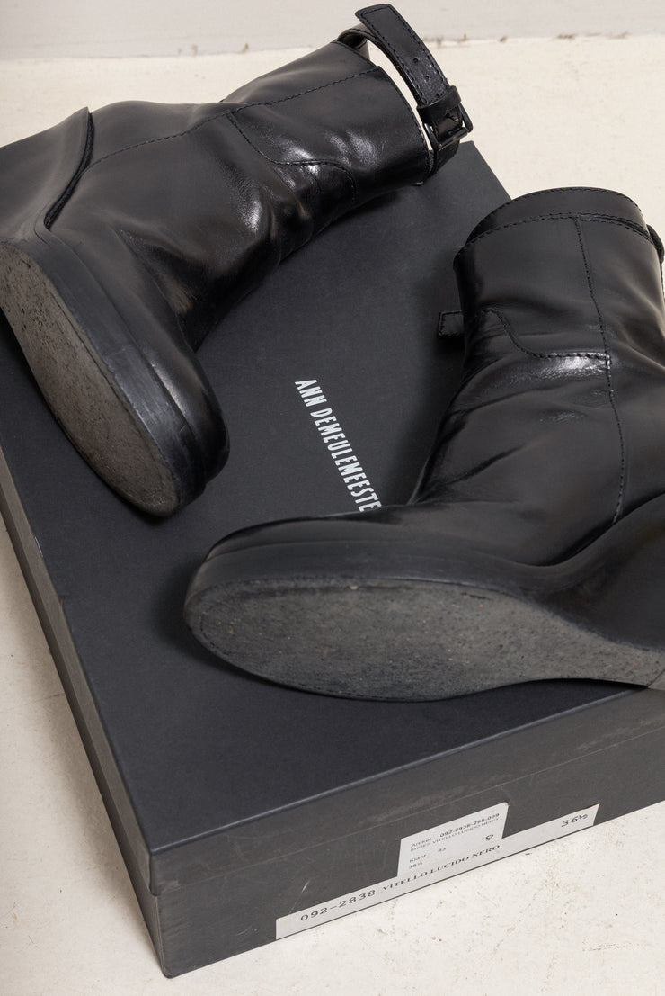 ANN DEMEULEMEESTER - FW09 Calf leather wedge boots with ankle straps