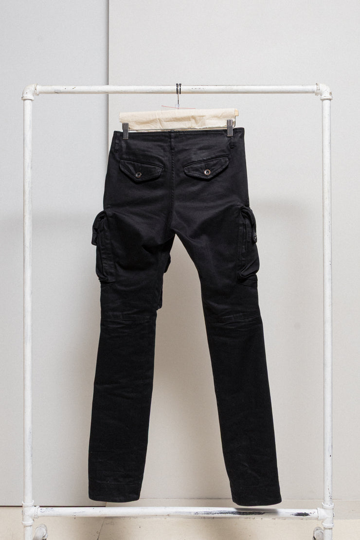 JULIUS 7 - FW09 « Canon_2 protection_ism » Cotton satin slim gasmask pants