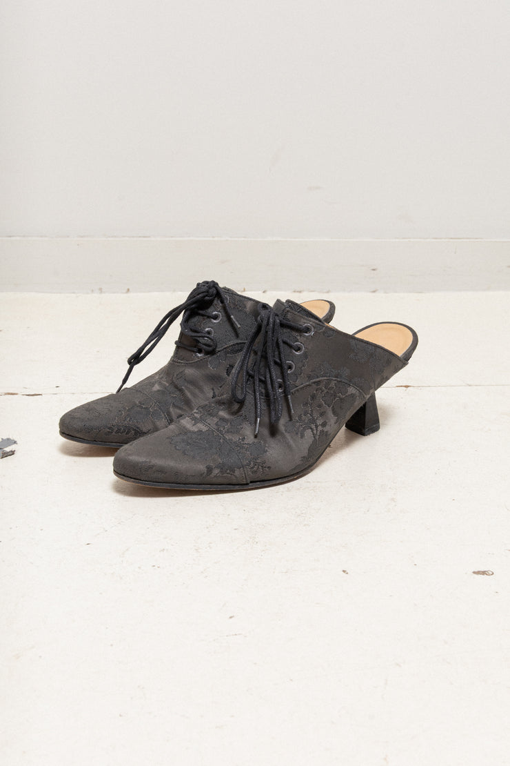 ANN DEMEULEMEESTER - 1994 Pointy mules with satin floral pattern