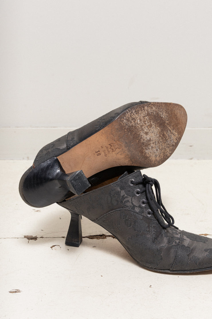 ANN DEMEULEMEESTER - 1994 Pointy mules with satin floral pattern