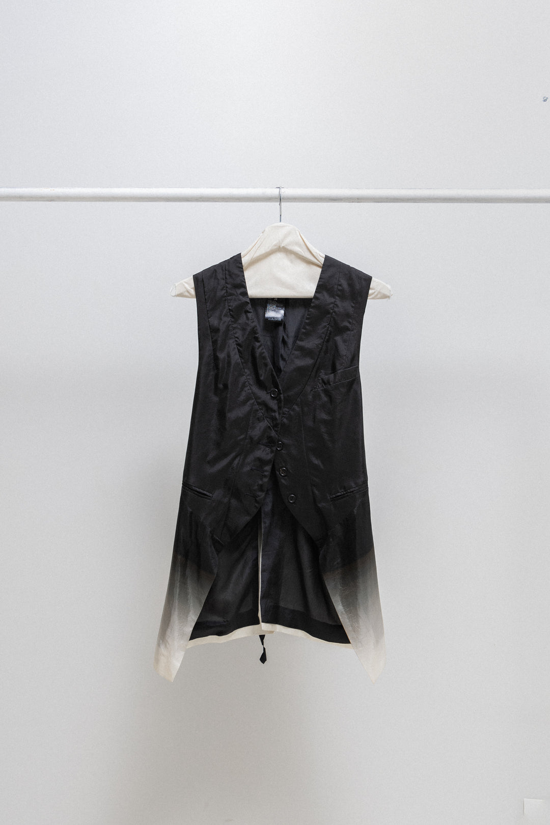 トップス 15AW ANN DEMEULEMEESTER Switching Vest Packshot-6091_1080x.jpg?v=