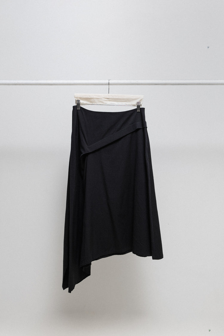 YOHJI YAMAMOTO Y'S - Long skirt with rounded seam details YOHJI YAMAMOTO Y'S - Long skirt with rounded seam details