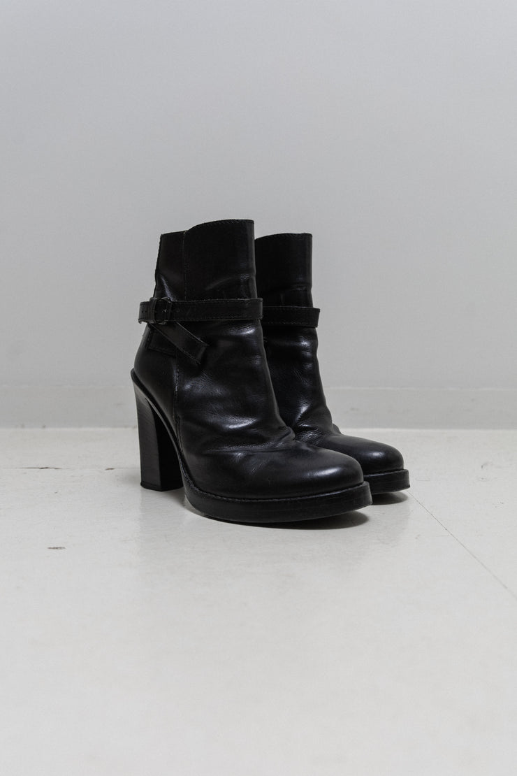 ANN DEMEULEMEESTER - High heel leather ankle boots with buckled straps