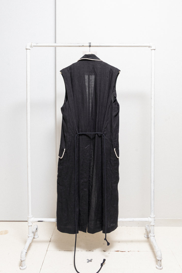 ANN DEMEULEMEESTER - SS19 Long vest with contrast piping, collar embroideries and rope straps (runway)