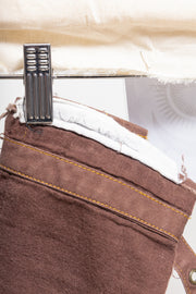 ALICE AUAA - Patched gloves with buckled straps