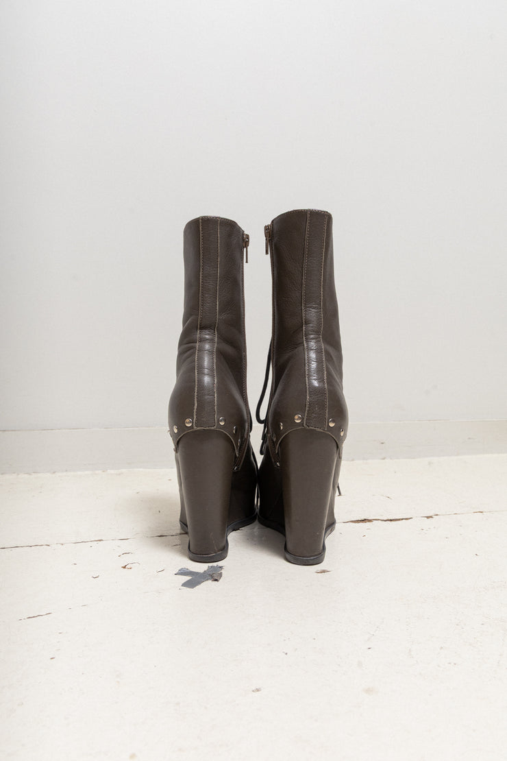 A.F VANDEVORST - Lace up leather wedge boots with studs