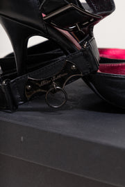 ALICE AUAA - Leather knife pumps with buckled straps and signature metal bat ring