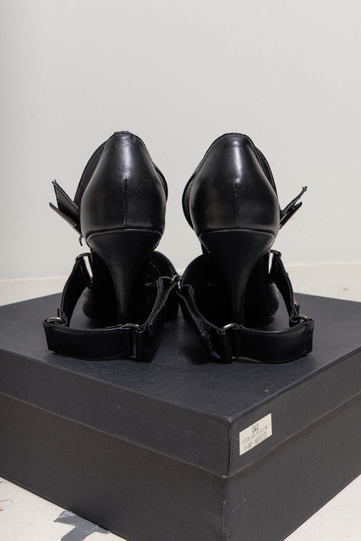 ALICE AUAA - Leather knife pumps with buckled straps and signature metal bat ring
