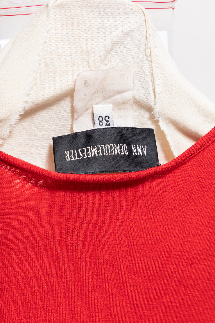 ANN DEMEULEMEESTER - FW96 Red wool top with v neck going sideward