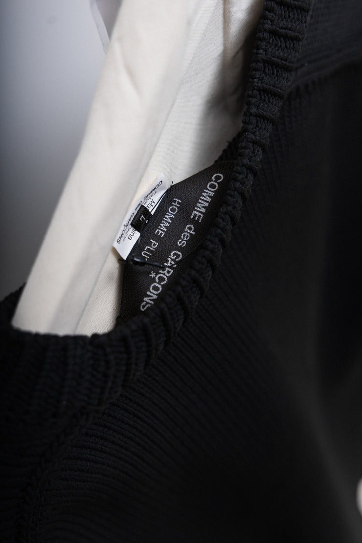 COMME DES GARÇONS HOMME PLUS - FW23 Thick sweater with wide fringed holes (runway)