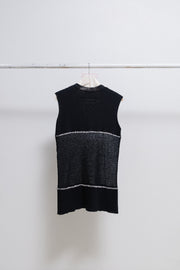 ANN DEMEULEMEESTER - Knitted top with ribbed waist and contrast stitching