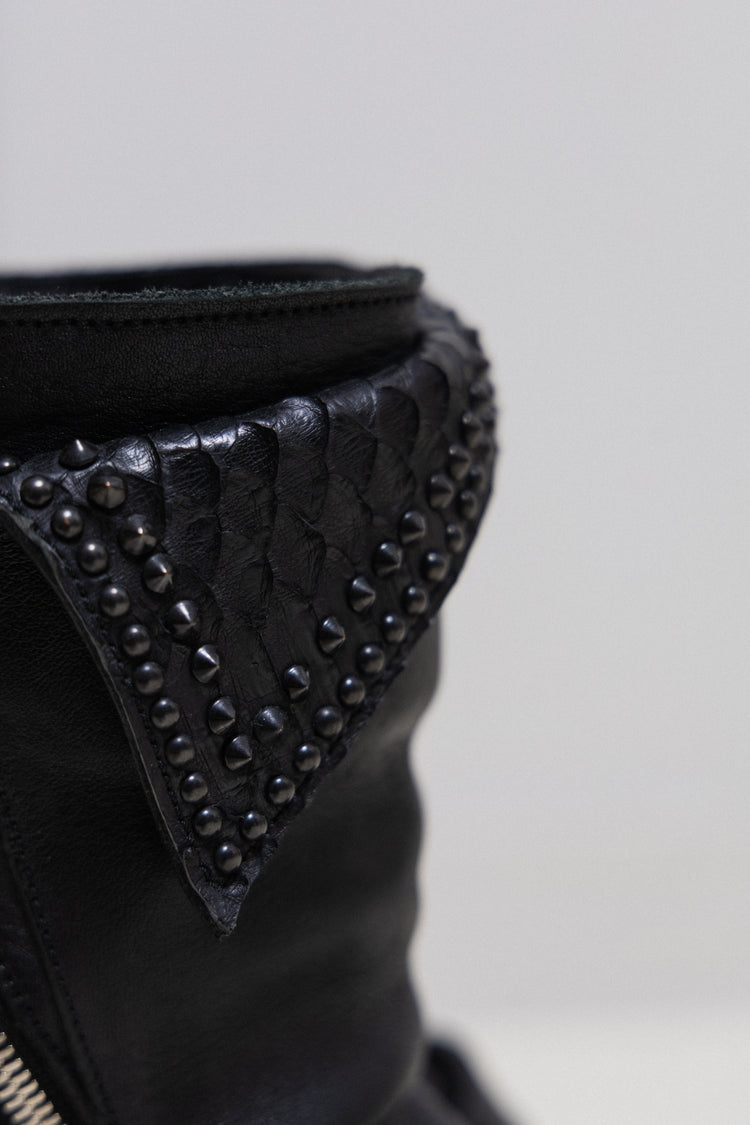 KMRII - High leather boots with studs and python details – L
