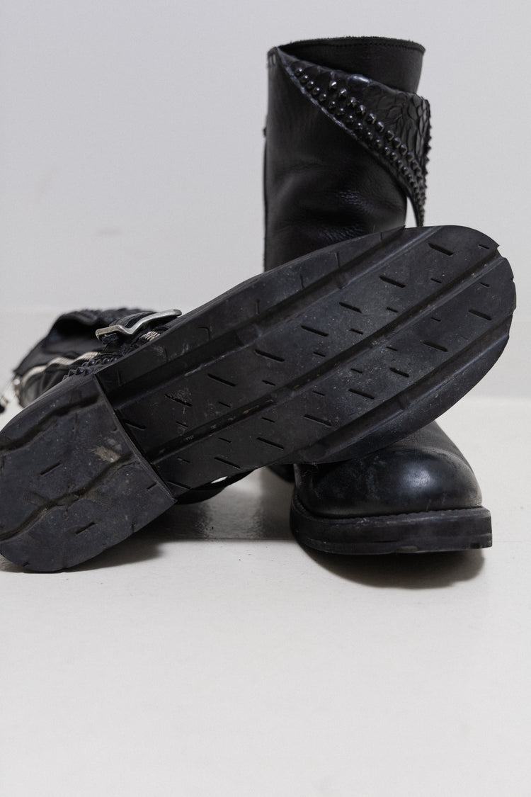 靴 Kmrii studs python boots KMRII - High leather boots with studs and python details – L