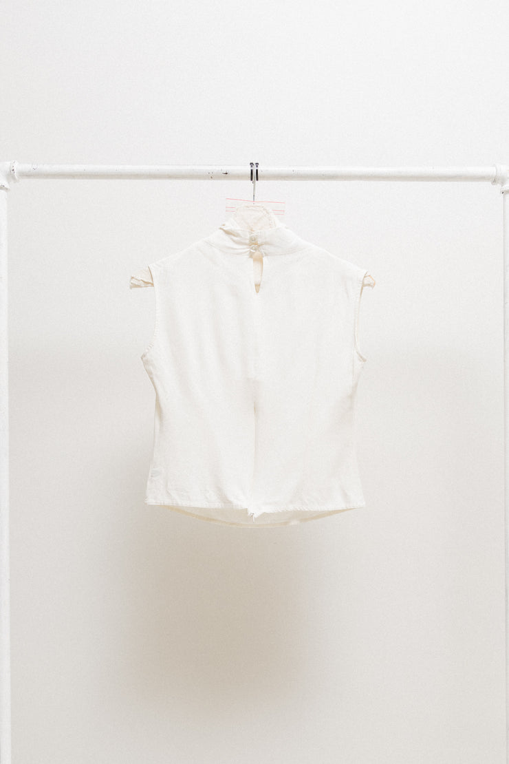 ANN DEMEULEMEESTER - FW95 Sleeveless white top with cowl neck