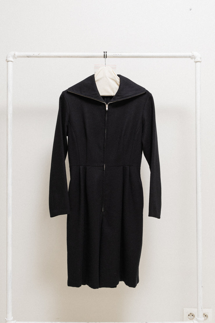 YOHJI YAMAMOTO - Late 80’s wool suit with a foldable collar and zipper closure