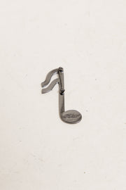 UNDERCOVER - SS09 Music note metal pin