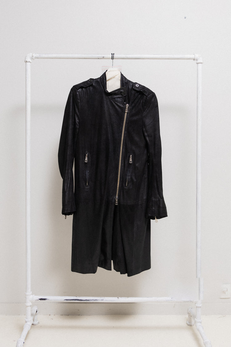 ANN DEMEULEMEESTER - SS03 Leather coat with zipper details (runway