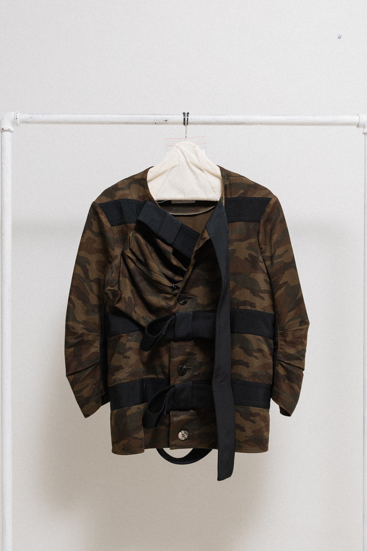 YOHJI YAMAMOTO - SS06 Camo cotton jacket with front straps