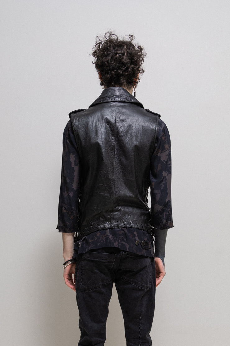 YASUYUKI ISHII -Sleeveless leather jacket with lacing details