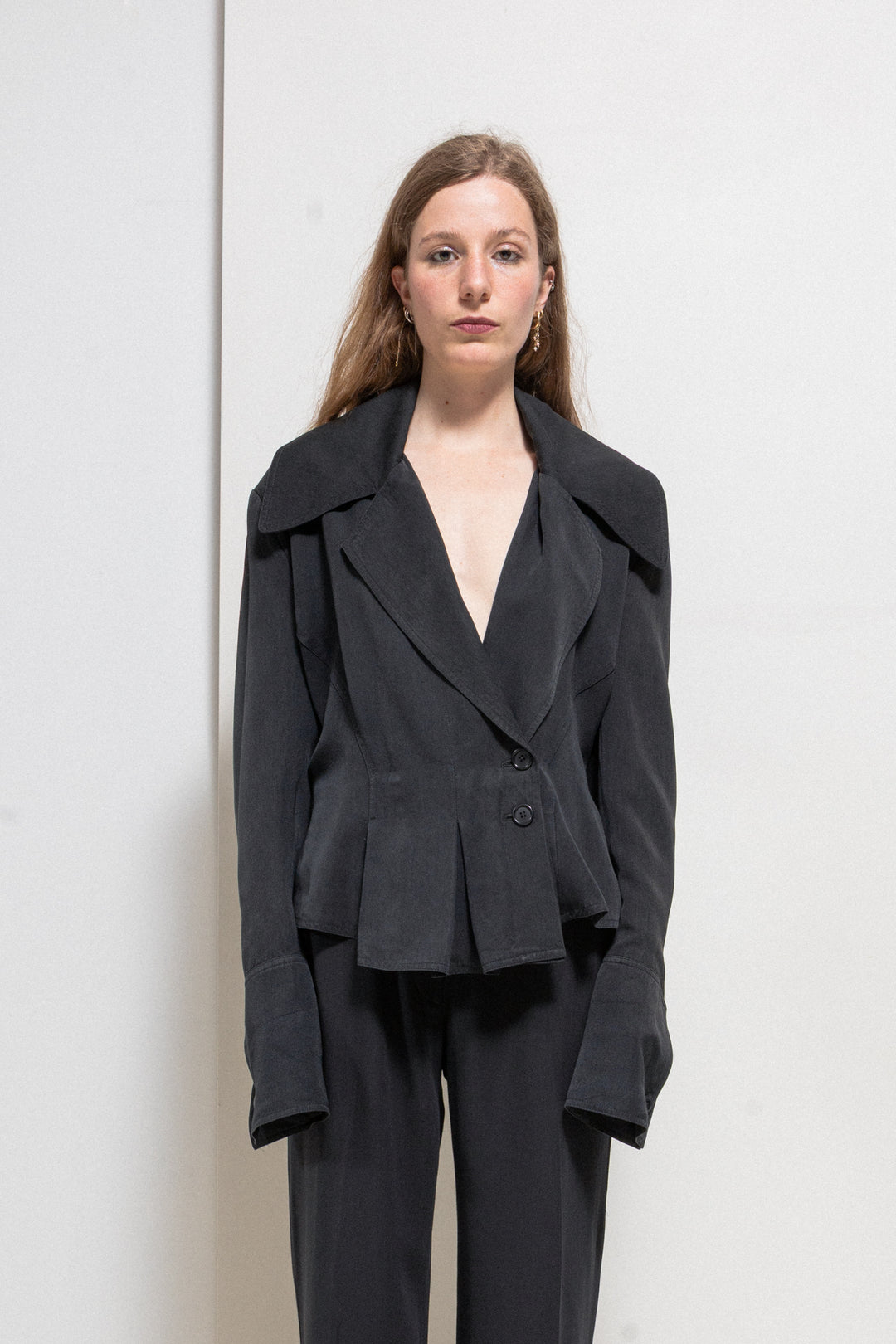 ANN DEMEULEMEESTER – L'OBSCUR