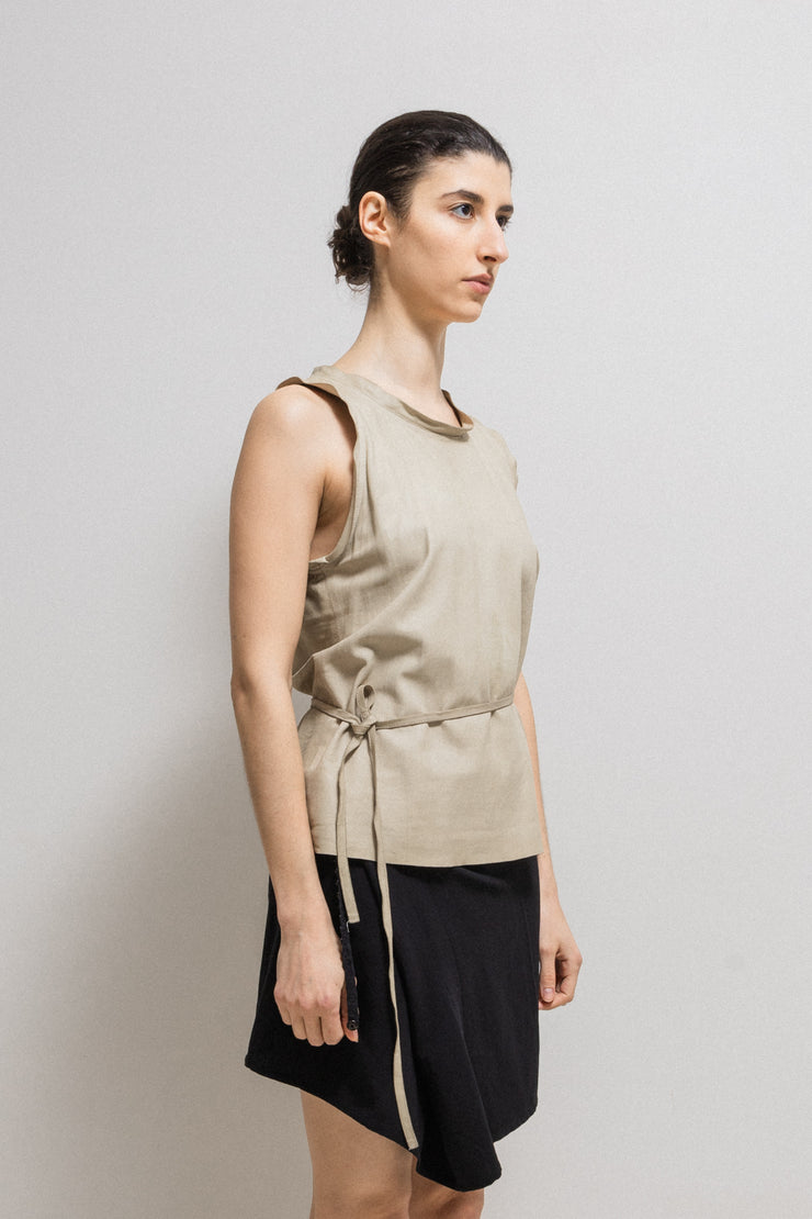 (New arrival) ANN DEMEULEMEESTER - Beige leather top with waist straps