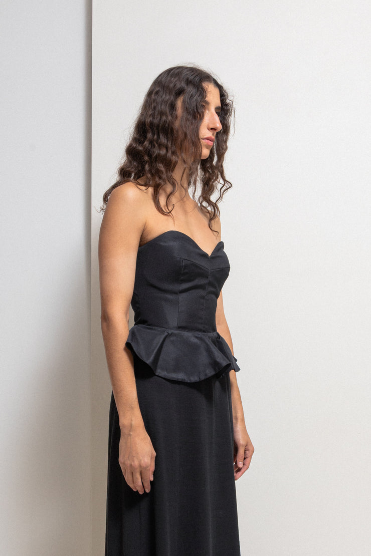 A.F VANDEVORST - FW13 Strapless bustle top with frilled bottom (runway)