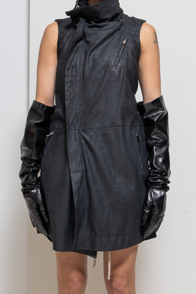 FREDERIK LIEDERLEY - 1/1 FW23 « Intimate Rituals » Hand dyed extra long Opera gloves in natural calfskin (prod. Squillace 1923)