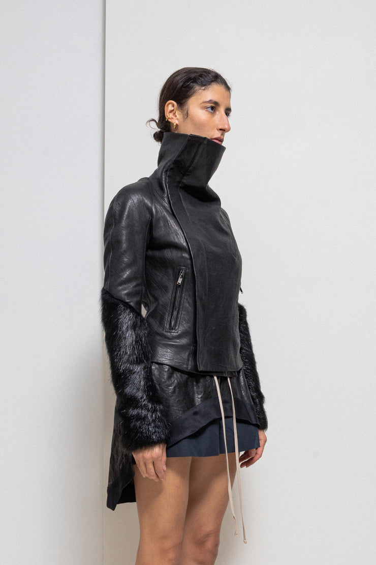 RICK OWENS - FW13 « PLINTH » Cropped lamb leather jacket with beaver fur covered sleeves
