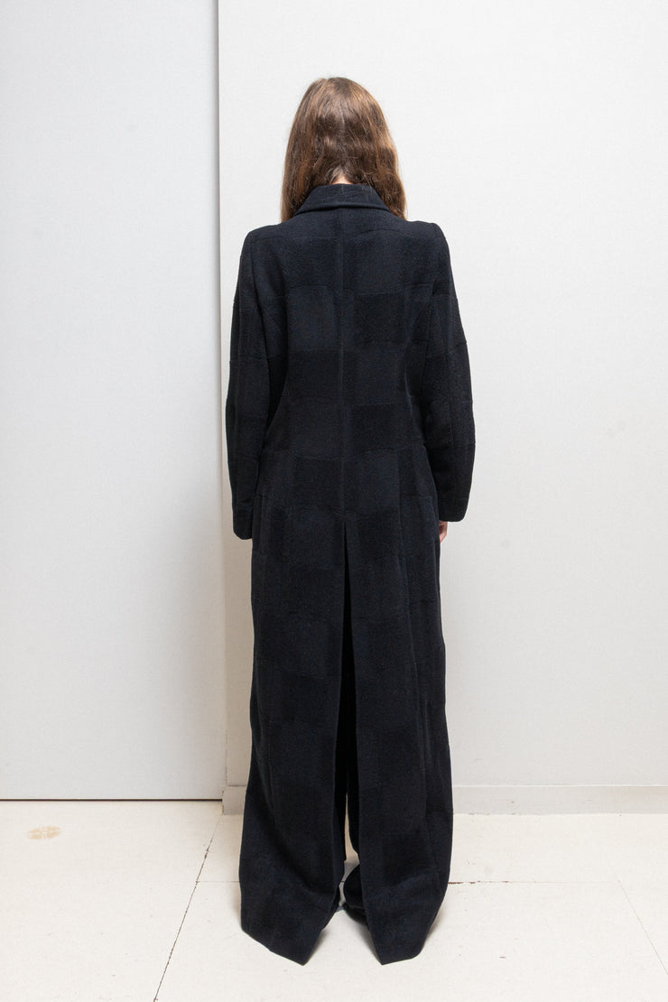 ANN DEMEULEMEESTER - FW96 Mohair and alpaca wool maxi length coat with tonal square pattern (runway)