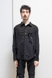 KHÔL - Handmade cotton shirt with lace details, rose brooch and cuff pearls